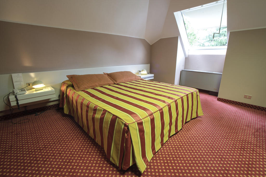 Hotel I Diamanti Garlasco Oda fotoğraf